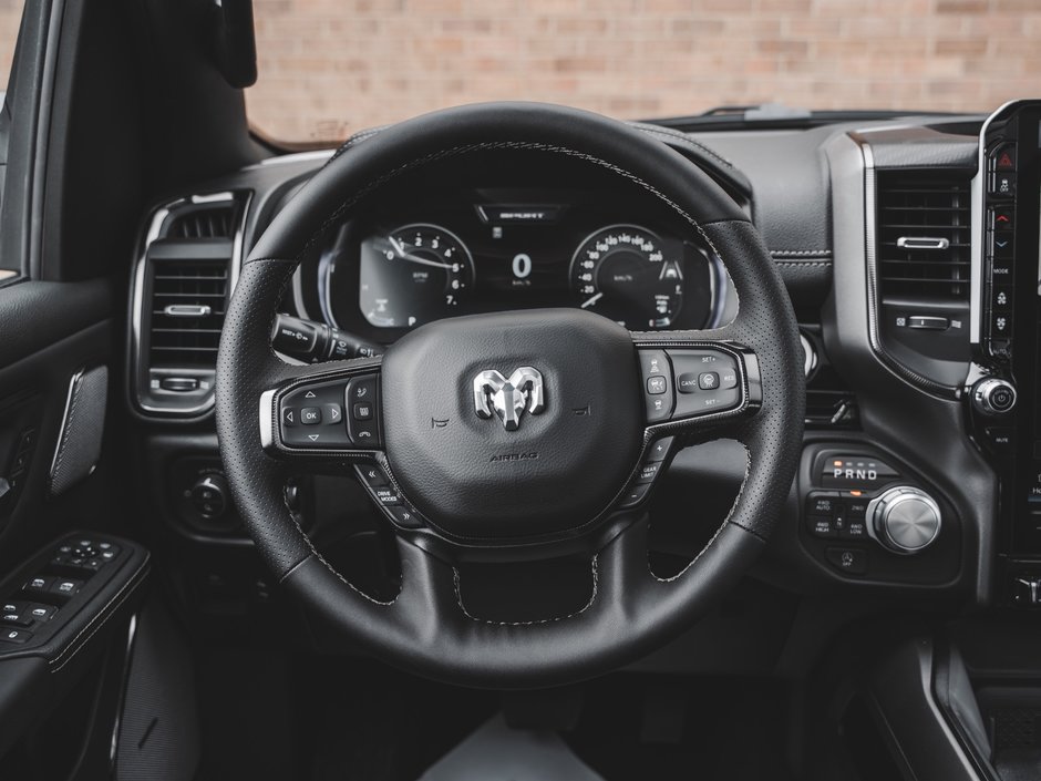 2025 Ram 1500 SPORT