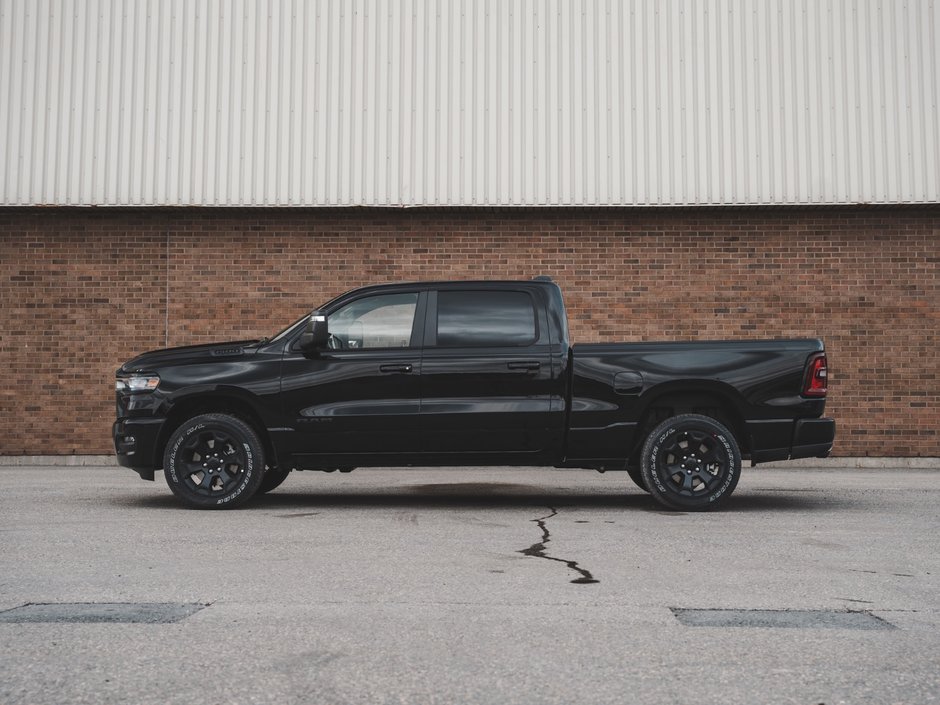 2025 Ram 1500 SPORT