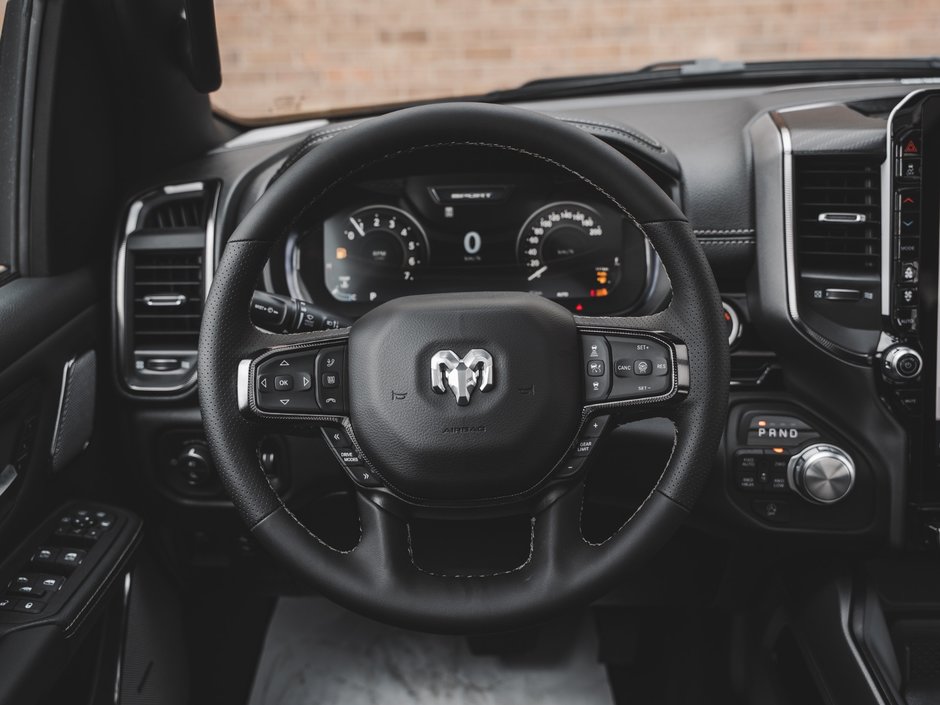 2025 Ram 1500 SPORT