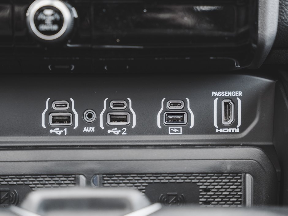 2025 Ram 1500 SPORT