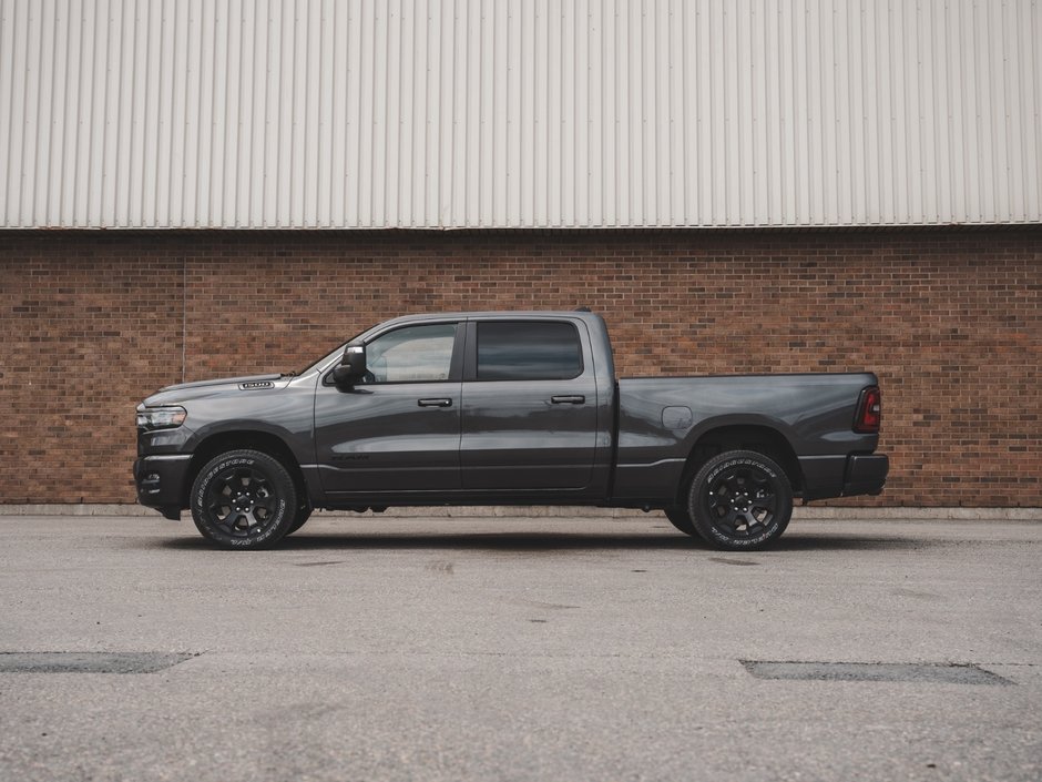 2025 Ram 1500 SPORT
