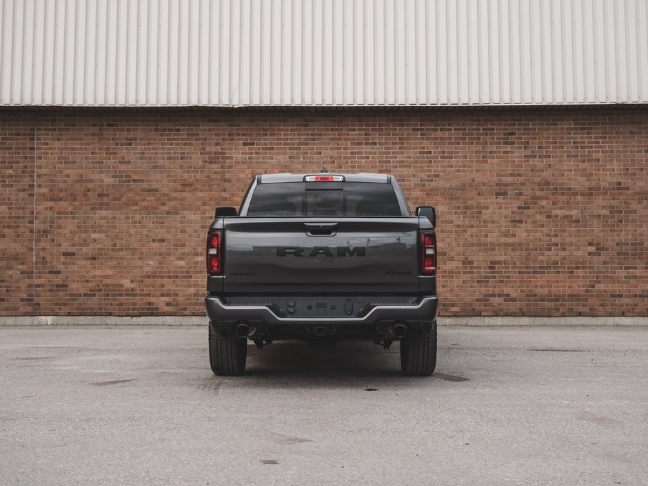 2025 Ram 1500 SPORT