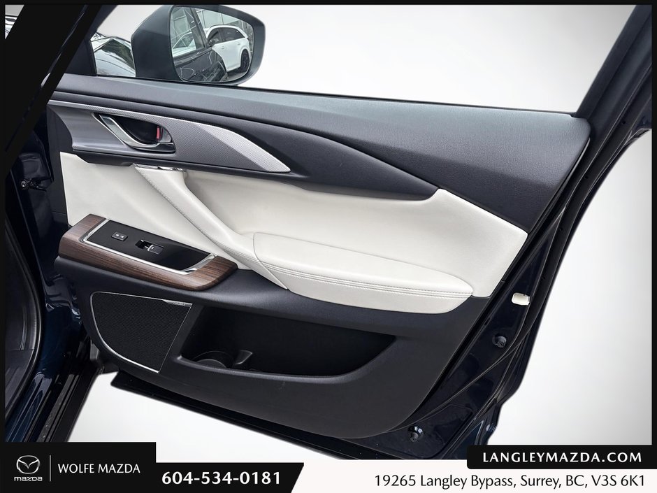2023 Mazda CX-9 Signature-24