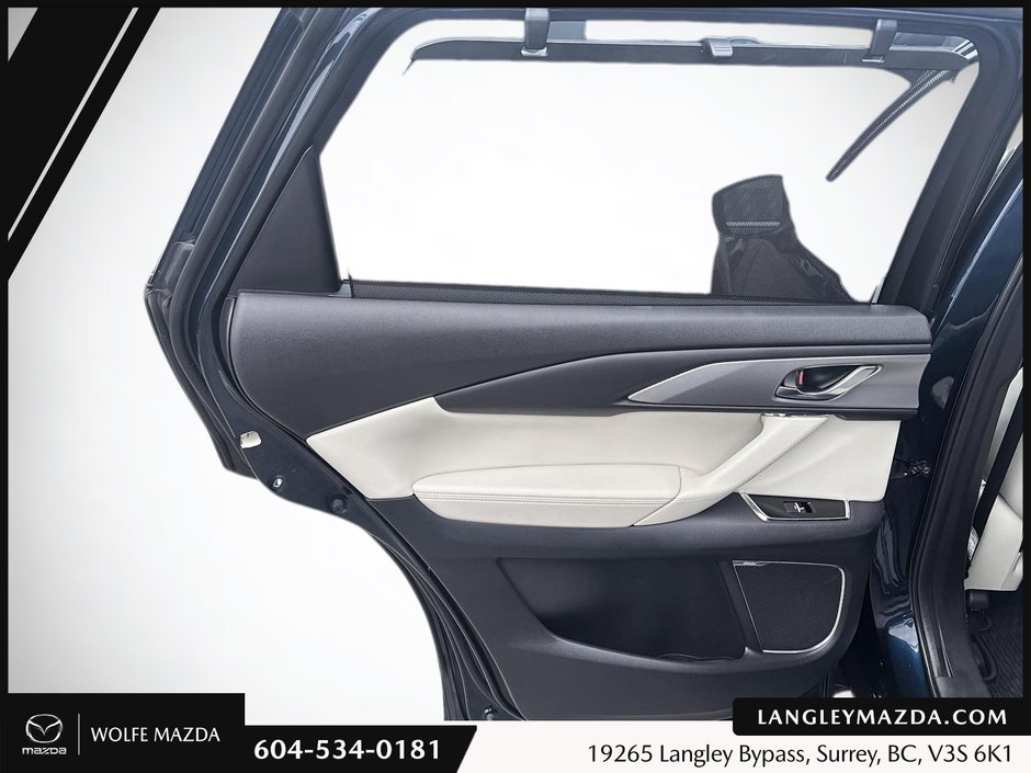 2023 Mazda CX-9 Signature-17