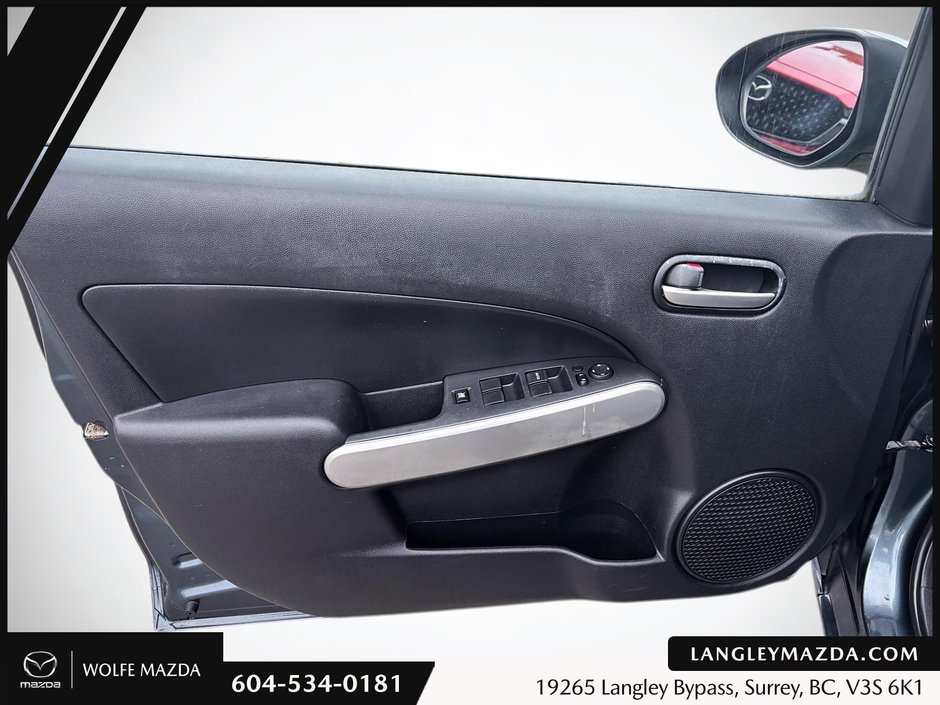 2011 Mazda 2-8