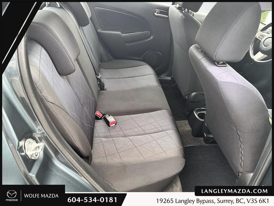 2011 Mazda 2-17