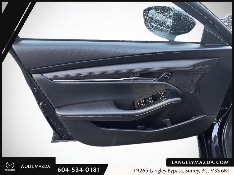 2021 Mazda 3 Sport GS-8