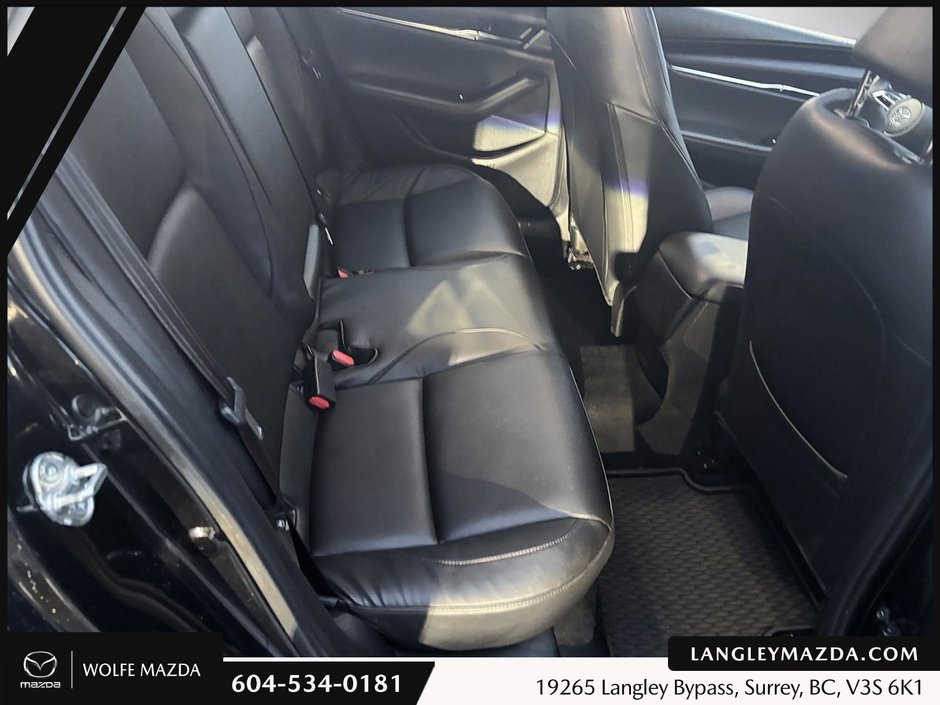 2021 Mazda 3 Sport GS-18