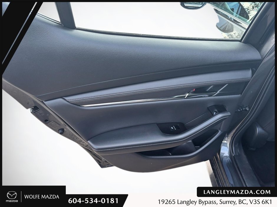 2025 Mazda 3 Sport GS-16