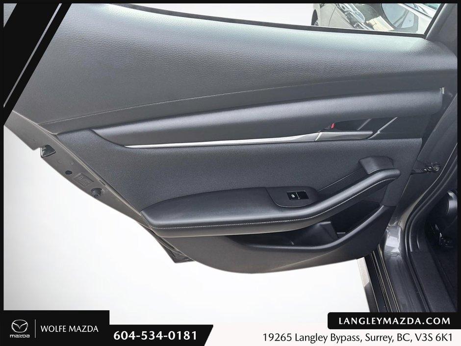 2025 Mazda 3 Sport GS-15