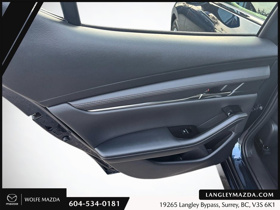 2025 Mazda 3 Sport GS-17