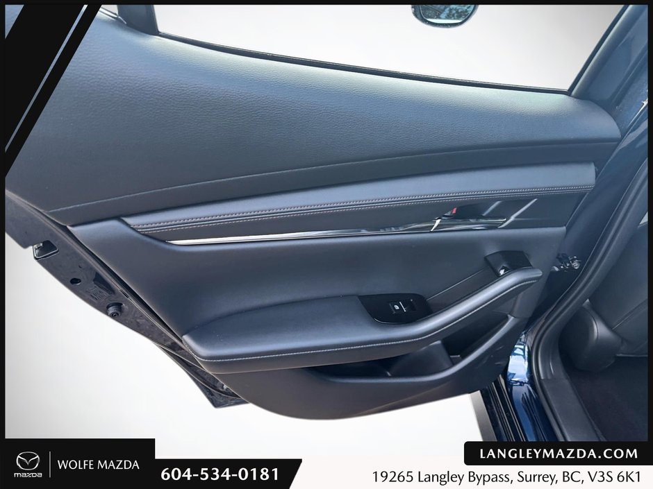 2025 Mazda 3 Sport GS-15