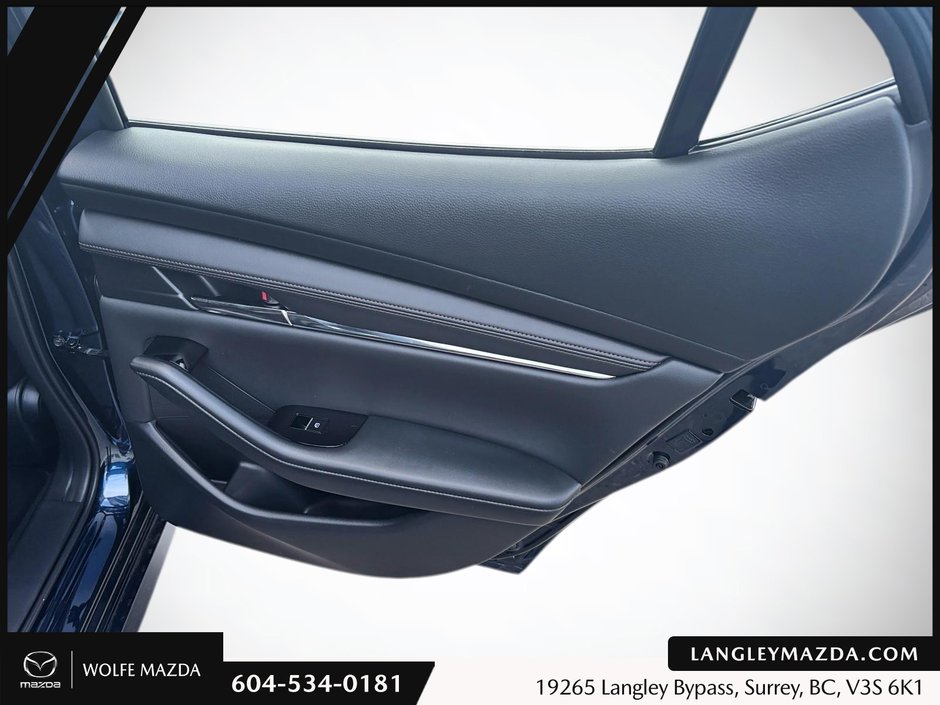 2025 Mazda 3 Sport GS-18