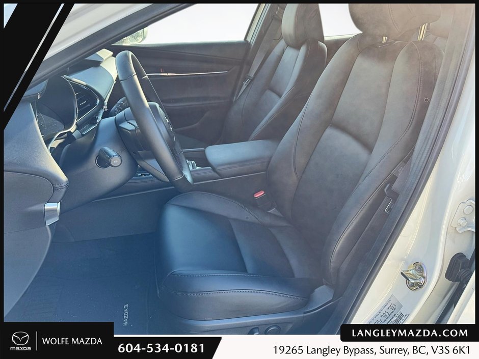 2025 Mazda 3 Sport GS-9