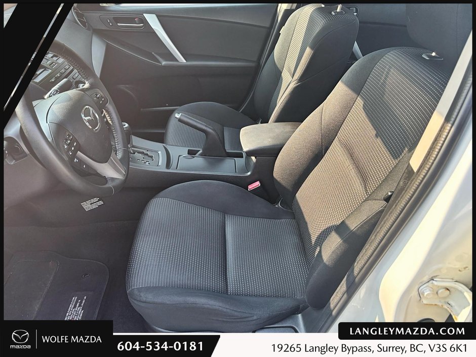 2013 Mazda 3 GS-SKY-10