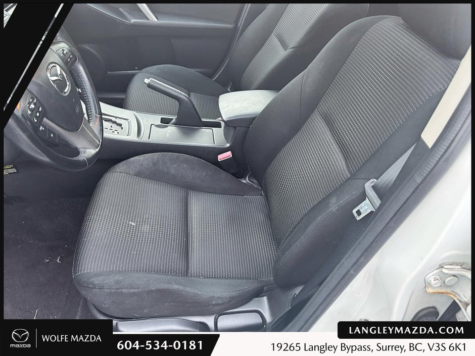 2013 Mazda 3 GS-SKY-19