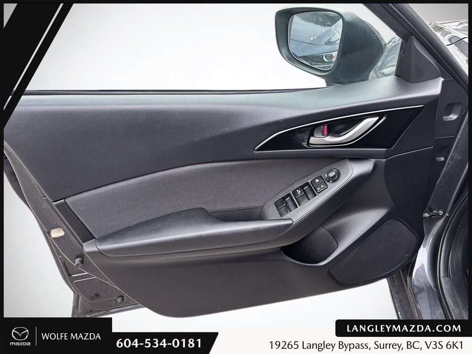 2015 Mazda 3 GX-8