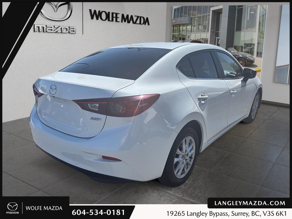 2018 Mazda 3 GS-4