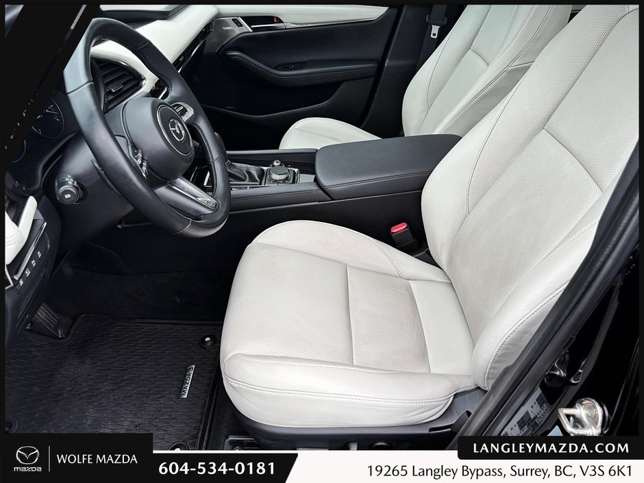 2021 Mazda 3-10