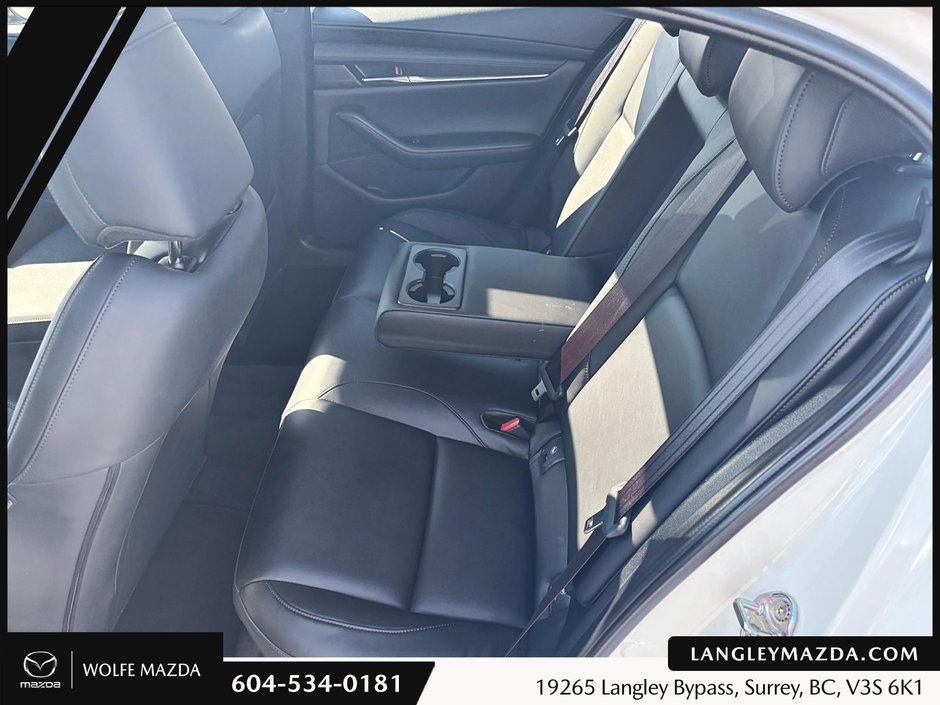 2022 Mazda 3 GS-16