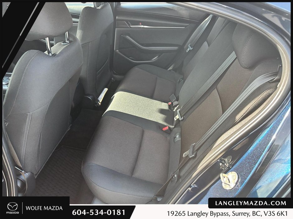 2022 Mazda 3 GX-16