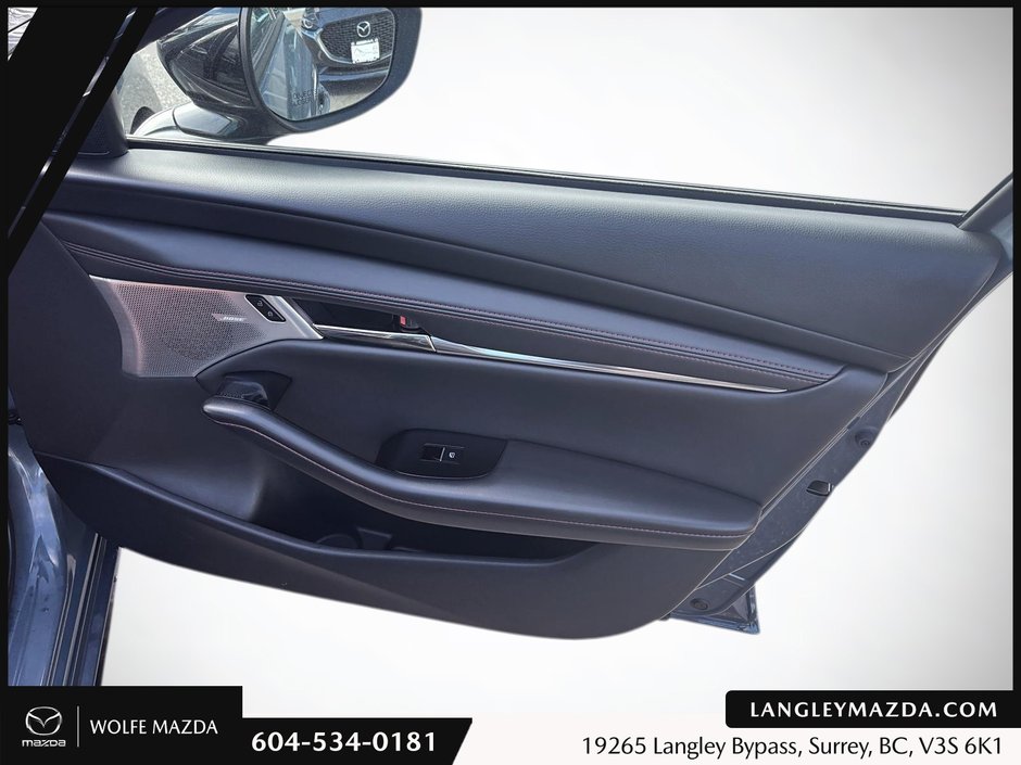 2023 Mazda 3 GT w/Turbo-21