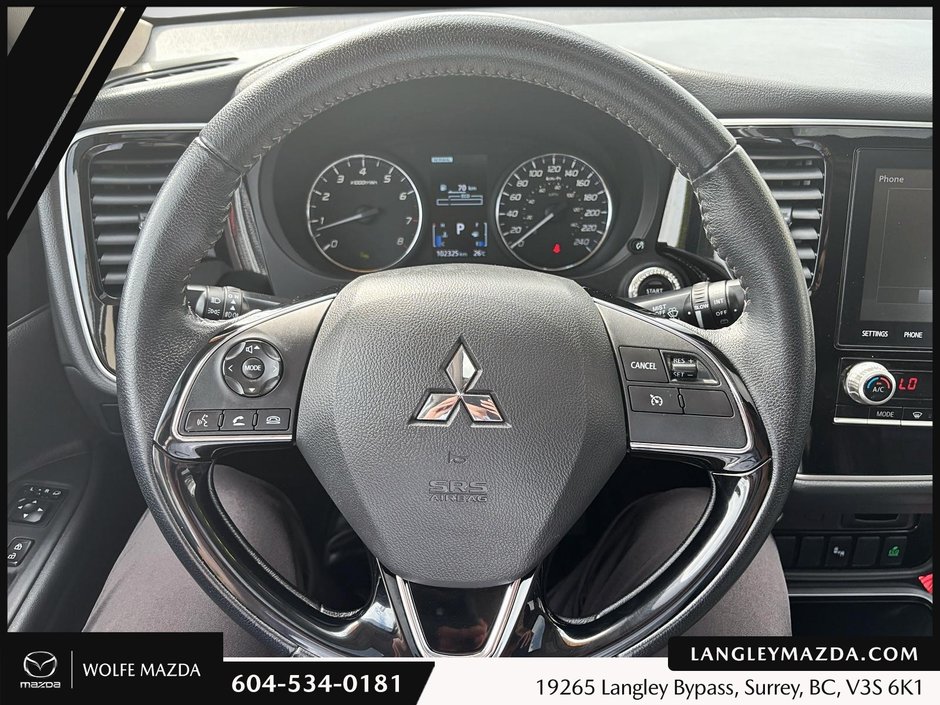 2020 Mitsubishi Outlander-12