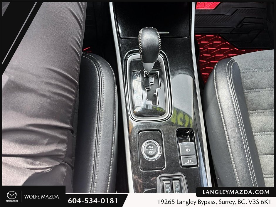2020 Mitsubishi Outlander-14