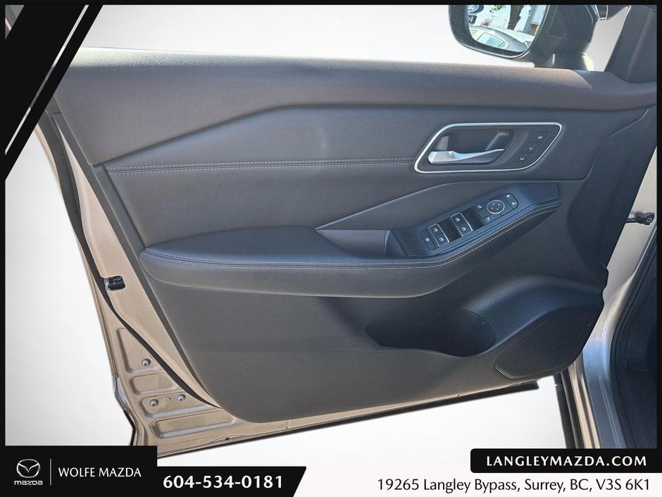 2023 Nissan Rogue Platinum-9
