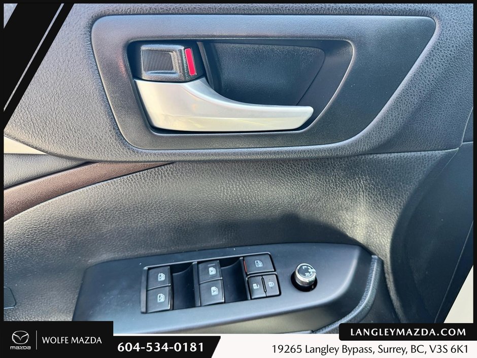 2015 Toyota Highlander XLE-11