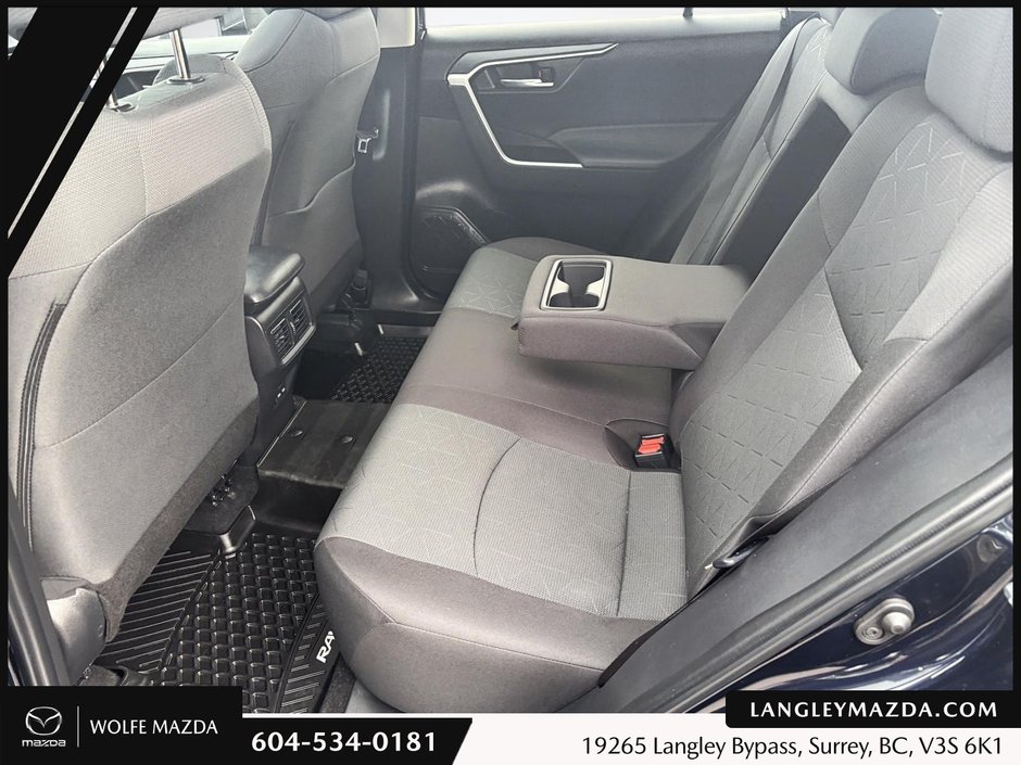 2024 Toyota RAV4 XLE-16