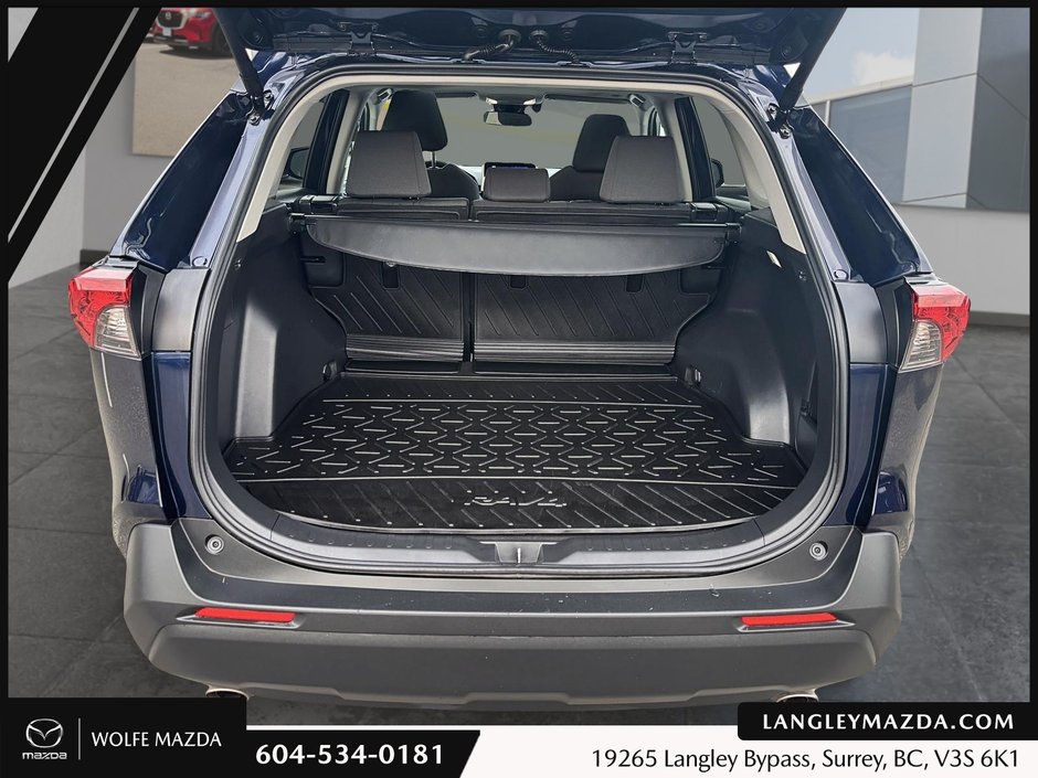 2024 Toyota RAV4 XLE-17