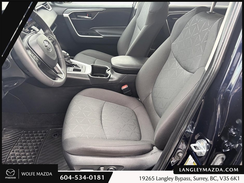 2024 Toyota RAV4 XLE-10