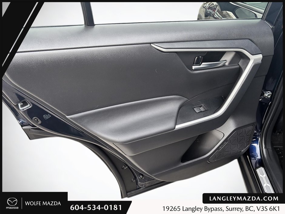 2024 Toyota RAV4 XLE-15