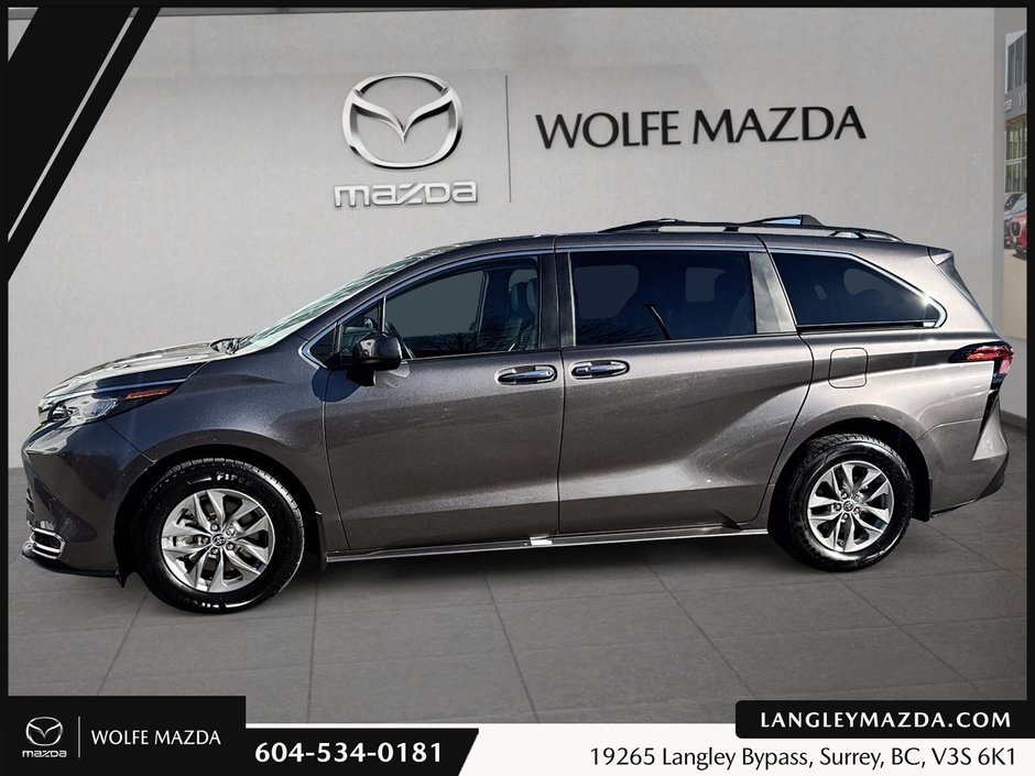 2022 Toyota Sienna LE-1