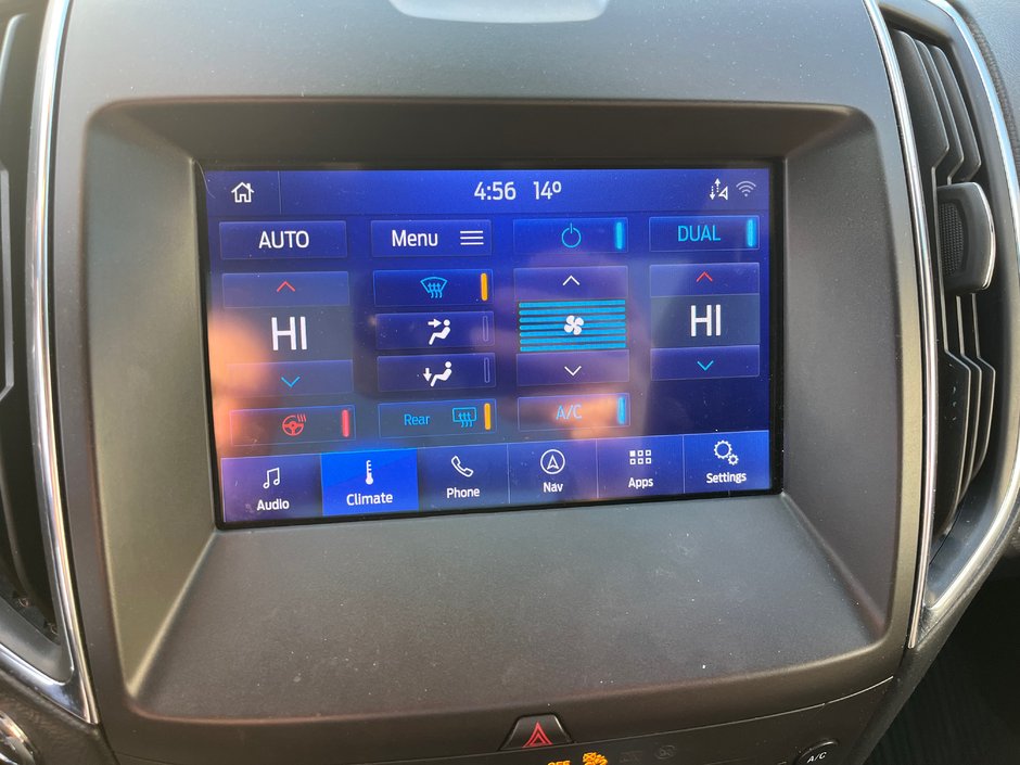 2020 Ford Edge Titanium-16