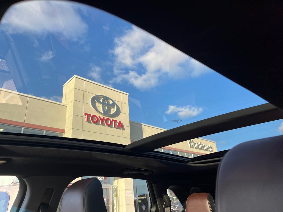 2020 Ford Edge Titanium-20