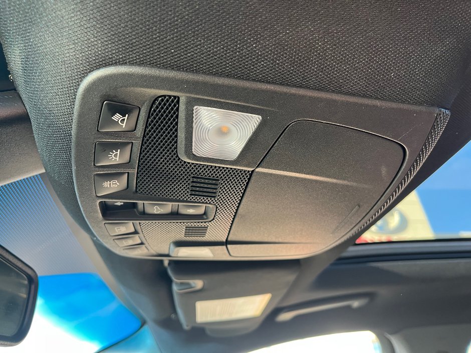 2020 Ford Edge Titanium-21