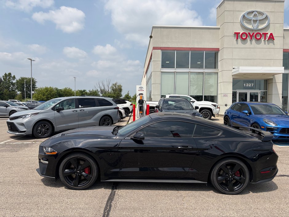 2022 Ford Mustang GT-2