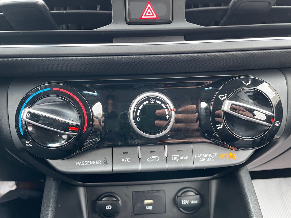 2022 Hyundai Kona Preferred-12