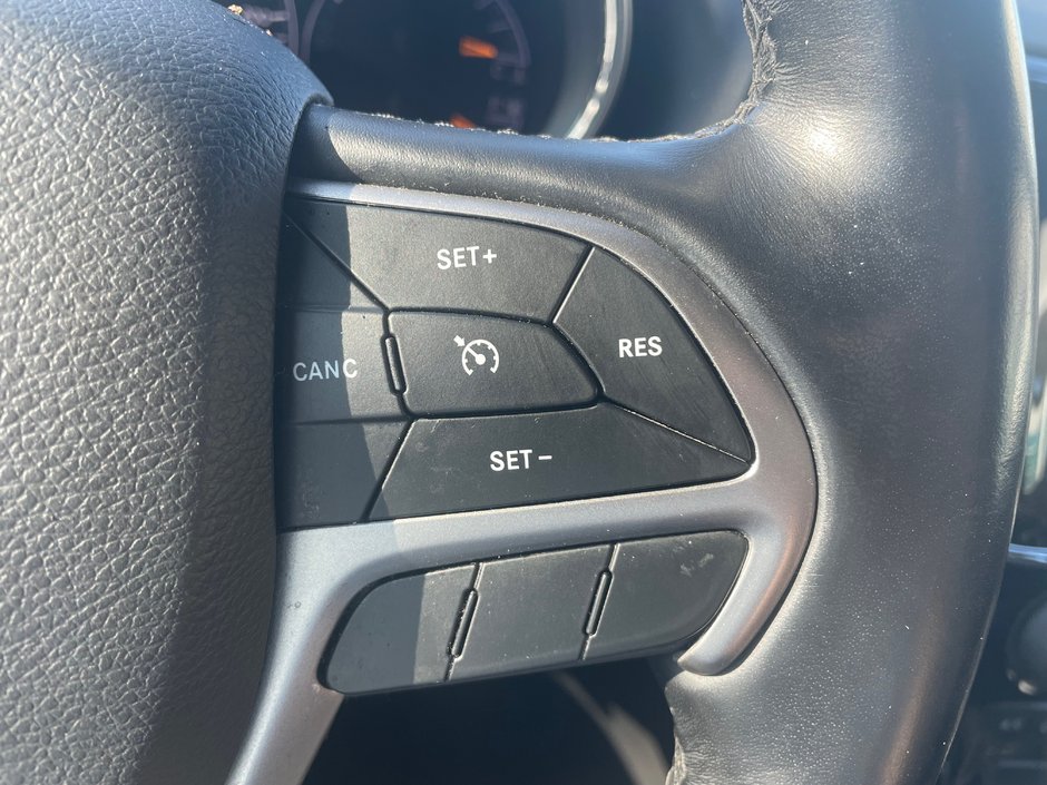 2020 Jeep Grand Cherokee Limited-10