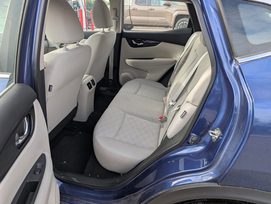 2021 Nissan Qashqai SV-13