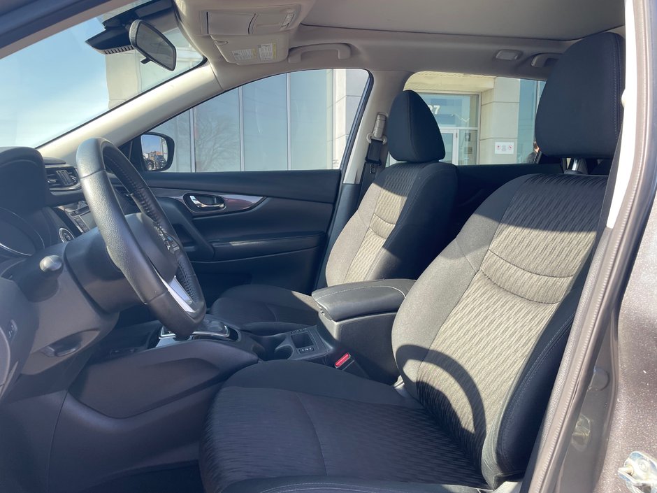 2020 Nissan Rogue SV-5