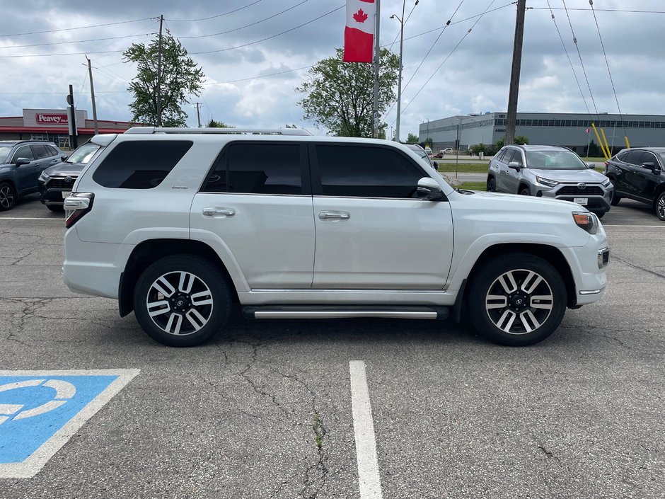 2024 Toyota 4Runner 4DR 4WD-4