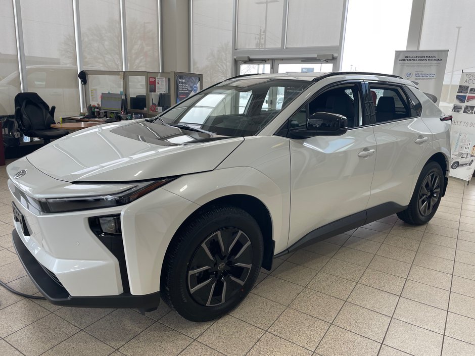 2026 Toyota bZ XLE-1