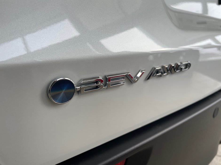 2026 Toyota bZ XLE-8