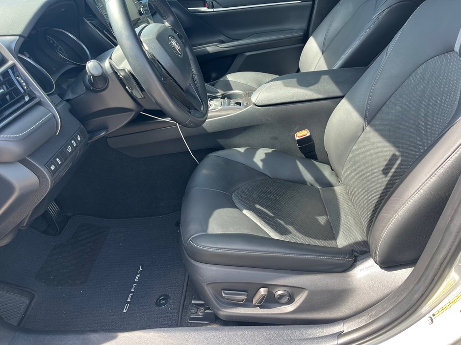 2021 Toyota Camry Hybrid XSE-7