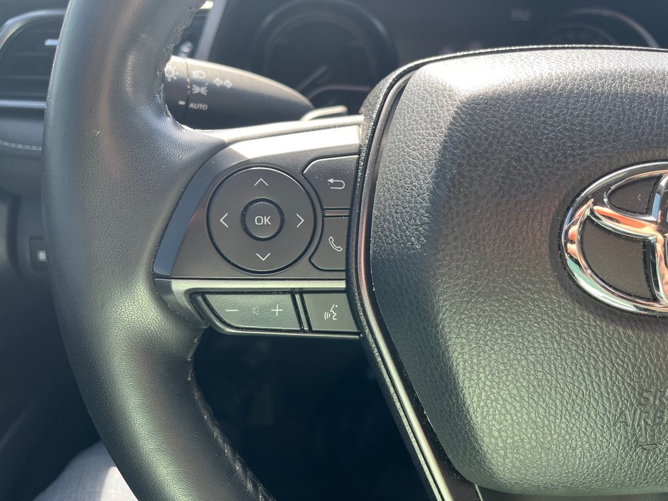 2021 Toyota Camry Hybrid XSE-10