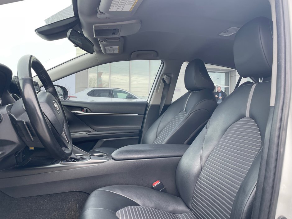 2022 Toyota Camry SE-7