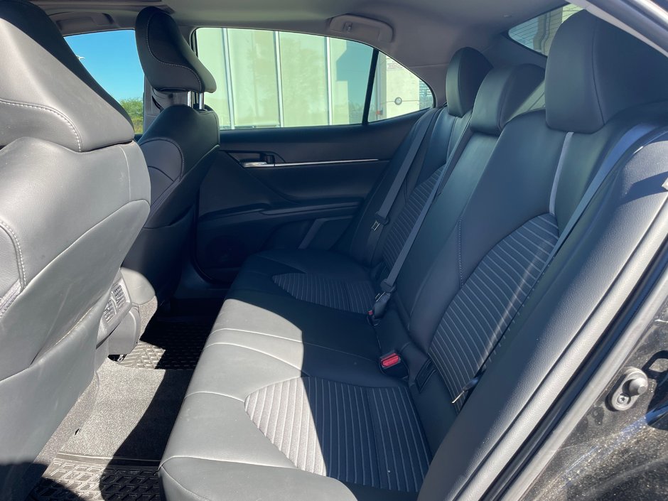 2024 Toyota Camry SE-9